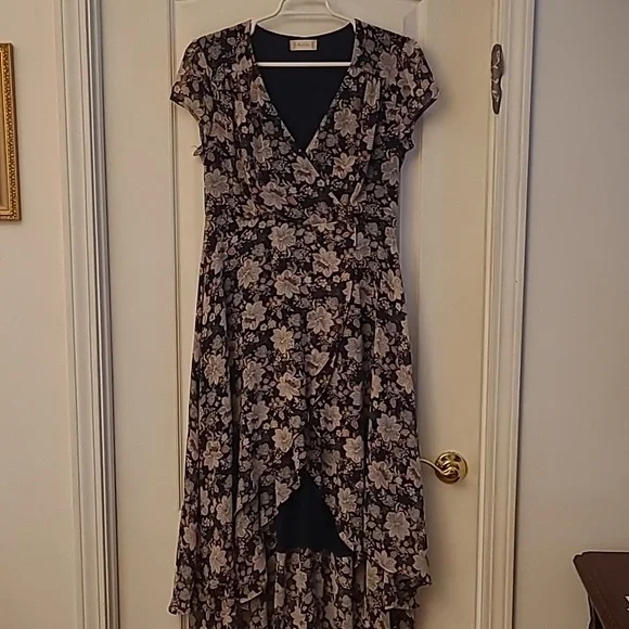 LIKE NEW Altar'd State Floral Print High Low Floral Short Sleeved Dress - Picture 1 of 12